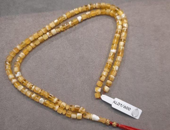 العنبر الطبيعي